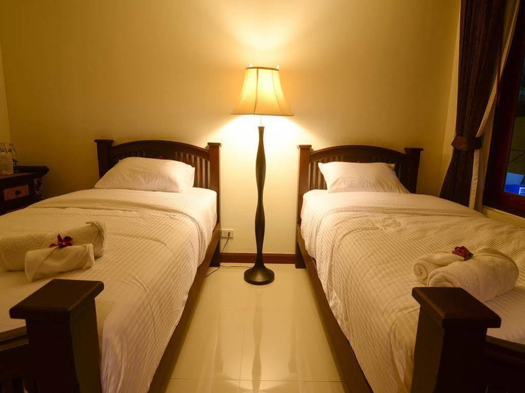 Ban U Thong Accommodations Аюттхая Екстер'єр фото